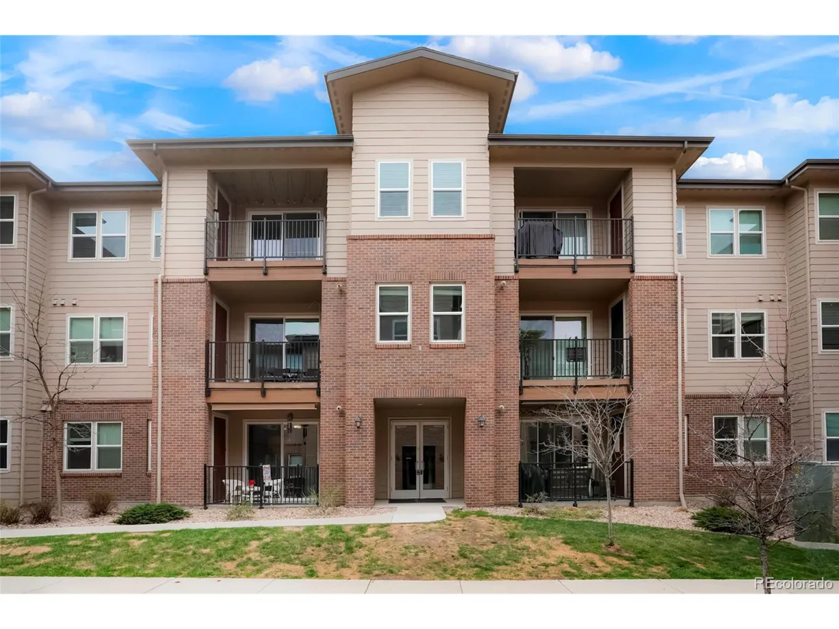 Denver Real Estate | View  | 2 Beds, 2 Baths