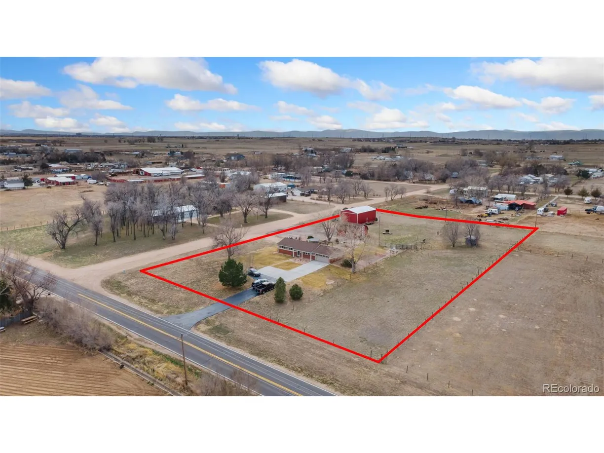 Denver Real Estate | View County Road 37 | 5 Beds, 3 Baths