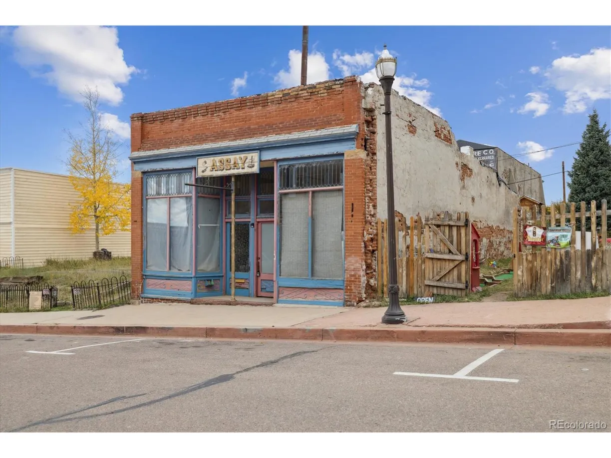 Denver Real Estate | View 3rd St | Listing