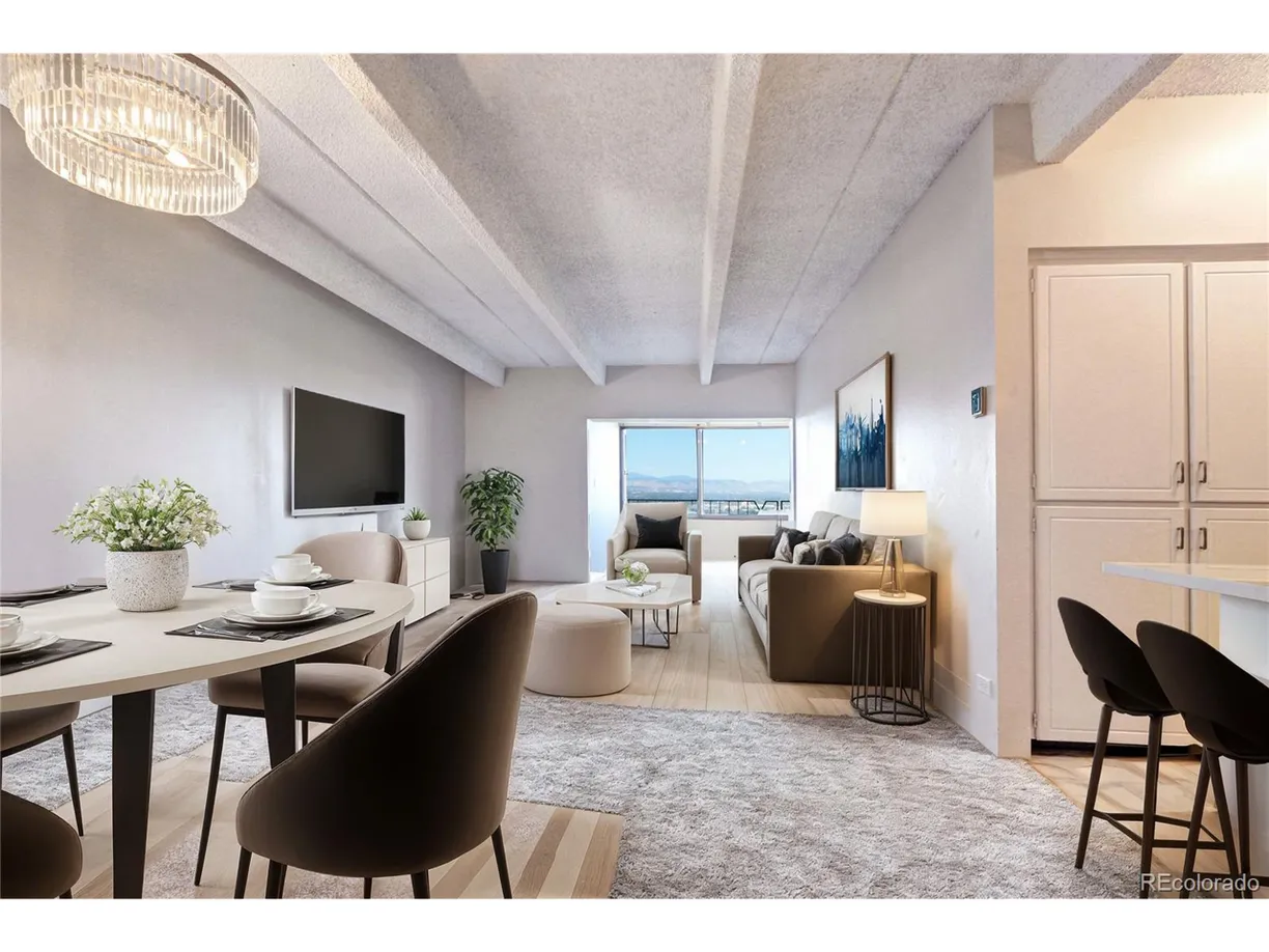 Denver Real Estate | View Pearl St, 1606 | 1 Bed, 1 Bath