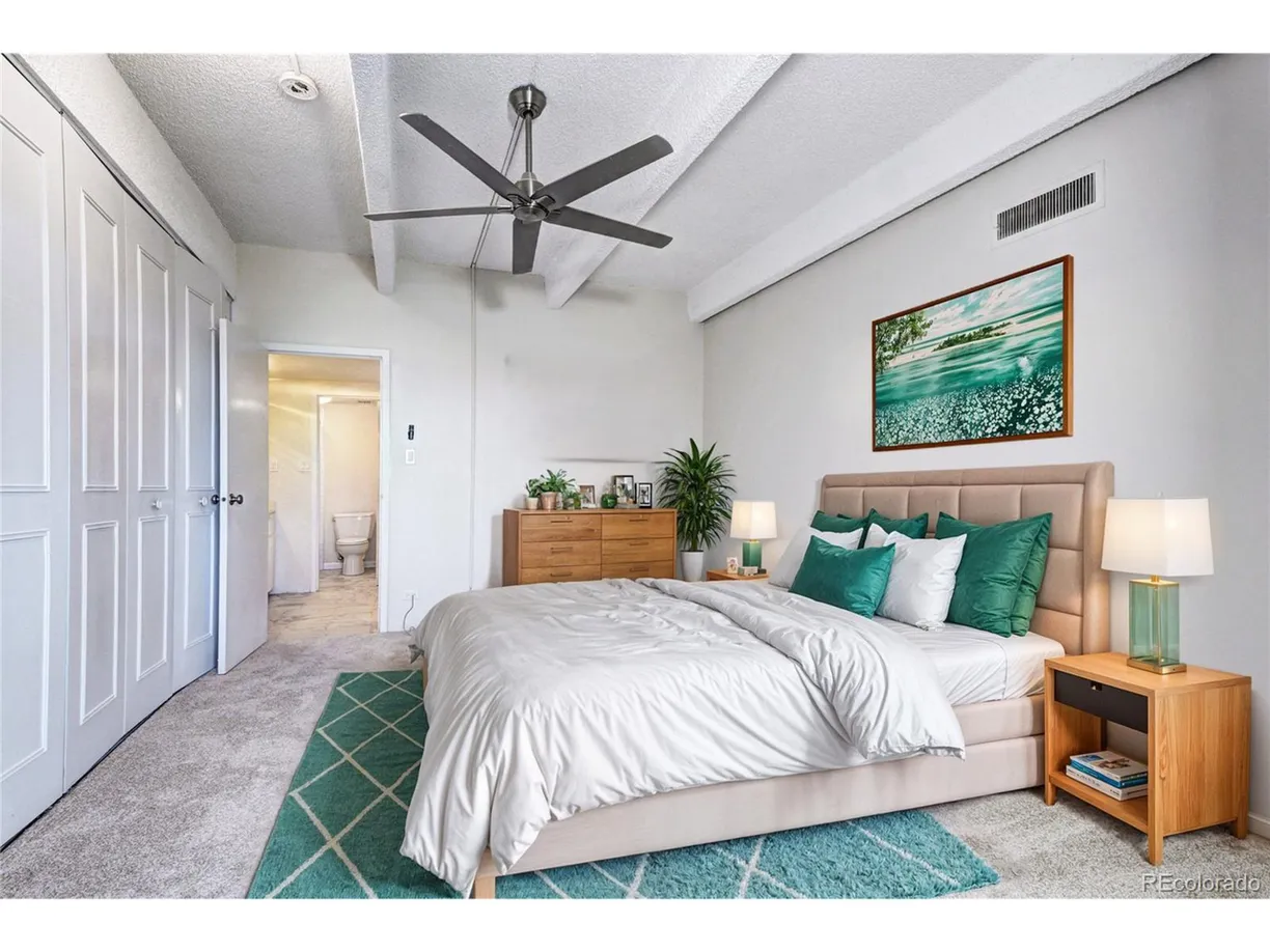 Denver Real Estate | View Pearl St, 1606 | Listing