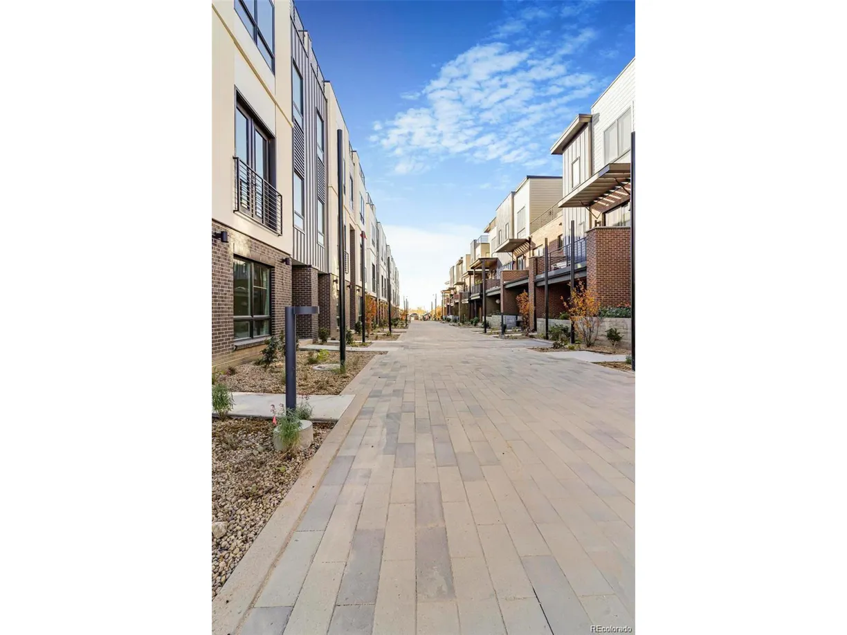 Denver Real Estate | View  | 3 Beds, 3 Baths