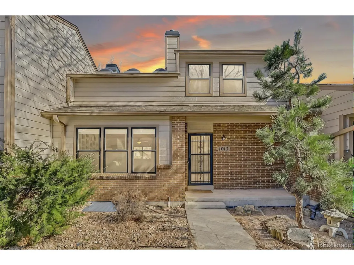 Denver Real Estate | View Homestake Dr, 17C | 4 Beds, 2 Baths