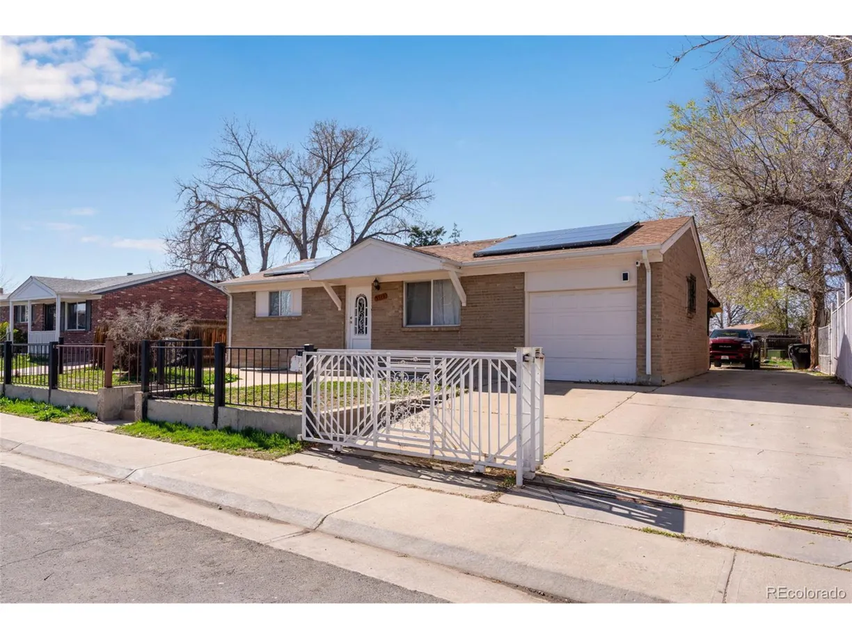 Denver Real Estate | View Tucson St | Listing