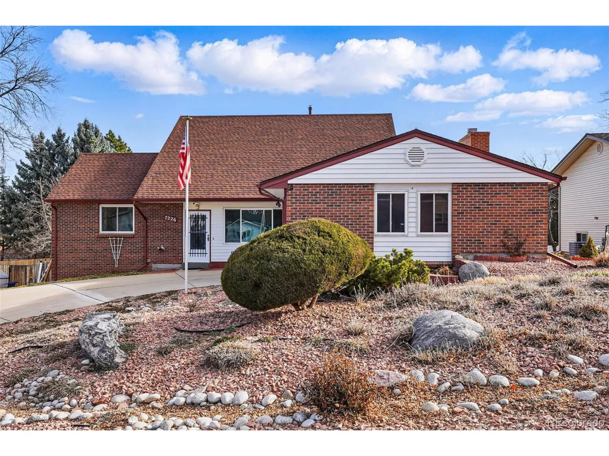 Denver Real Estate | View Highland Dr | 4 Beds, 3 Baths