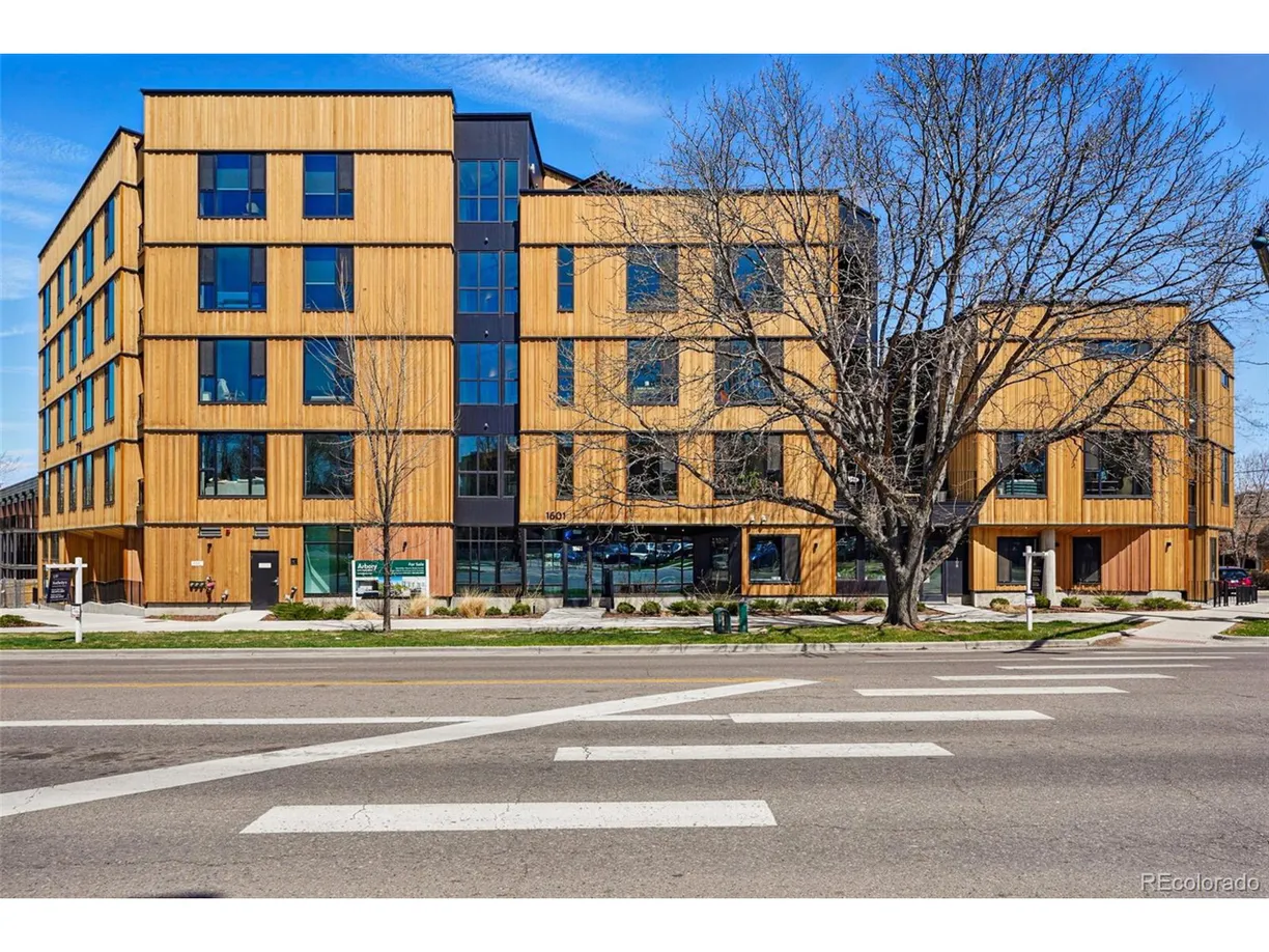 Denver Real Estate | View  | 2 Beds, 2 Baths