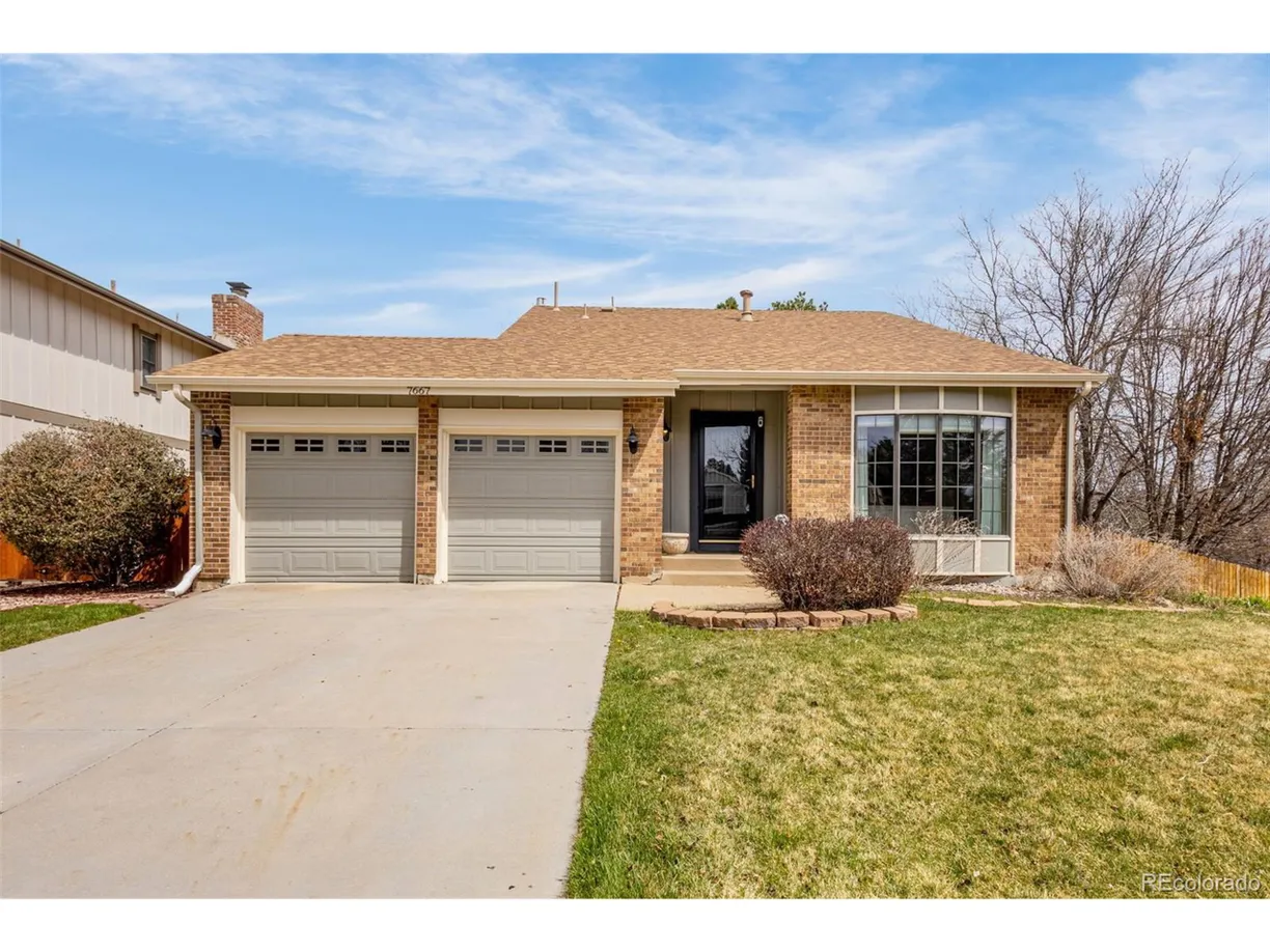 Denver Real Estate | View  | 4 Beds, 2 Baths