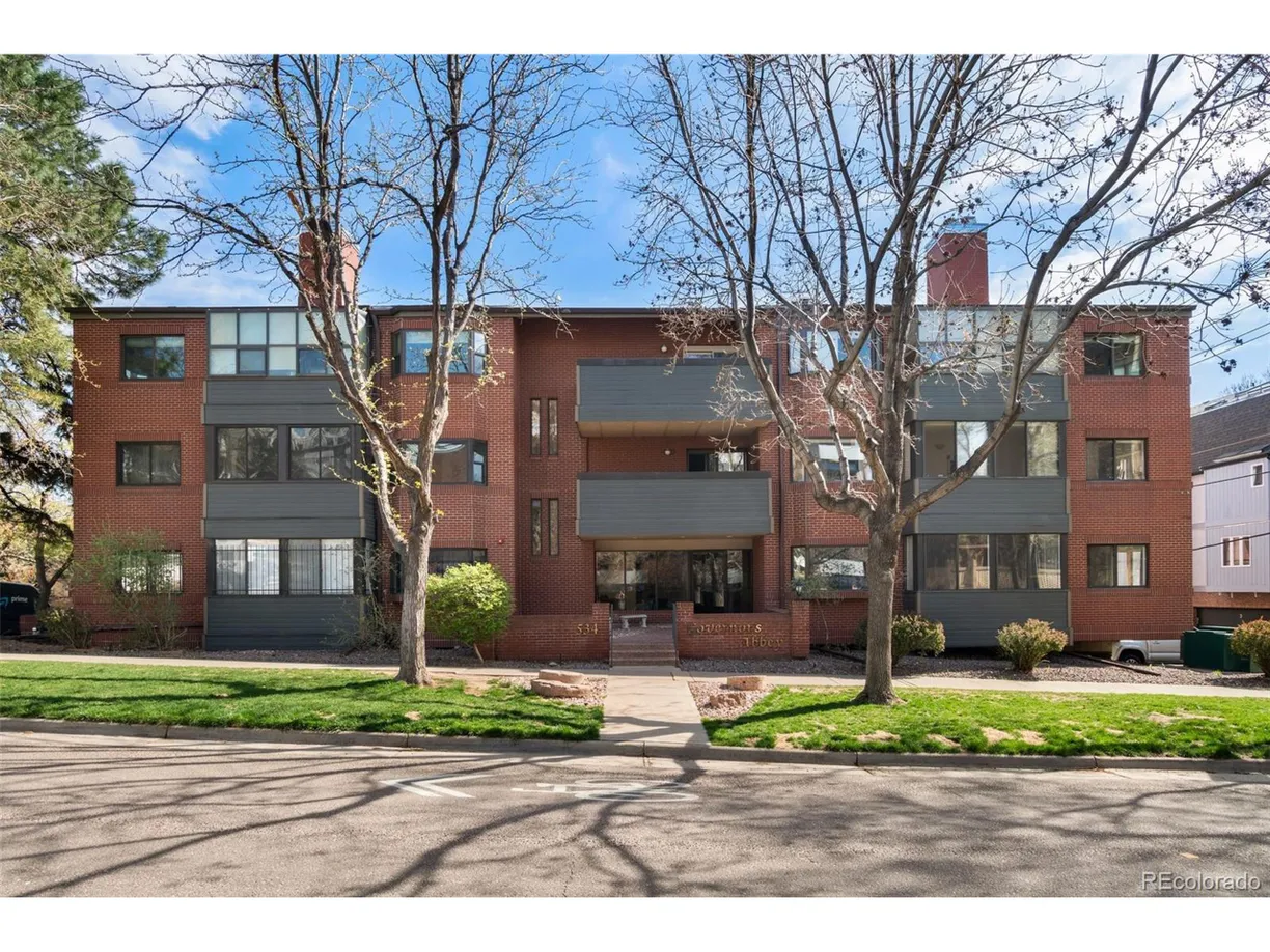 Denver Real Estate | View 7th Ave, 206 | 2 Beds, 1 Bath