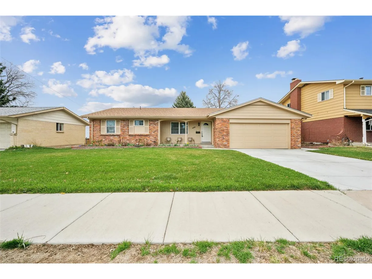 Denver Real Estate | View Potomac Way | 3 Beds, 3 Baths