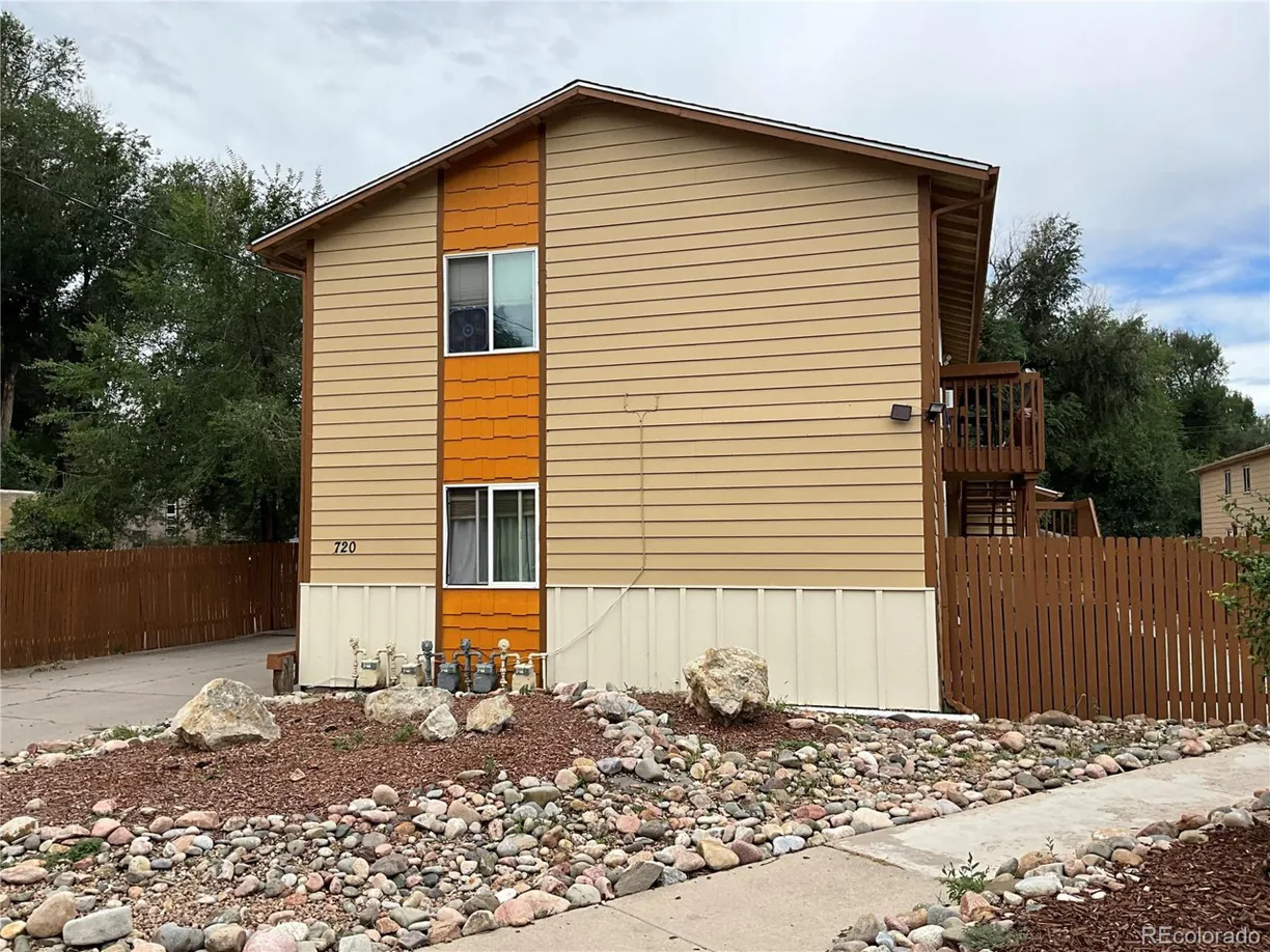 Denver Real Estate | View Hills Rd | 8 Beds