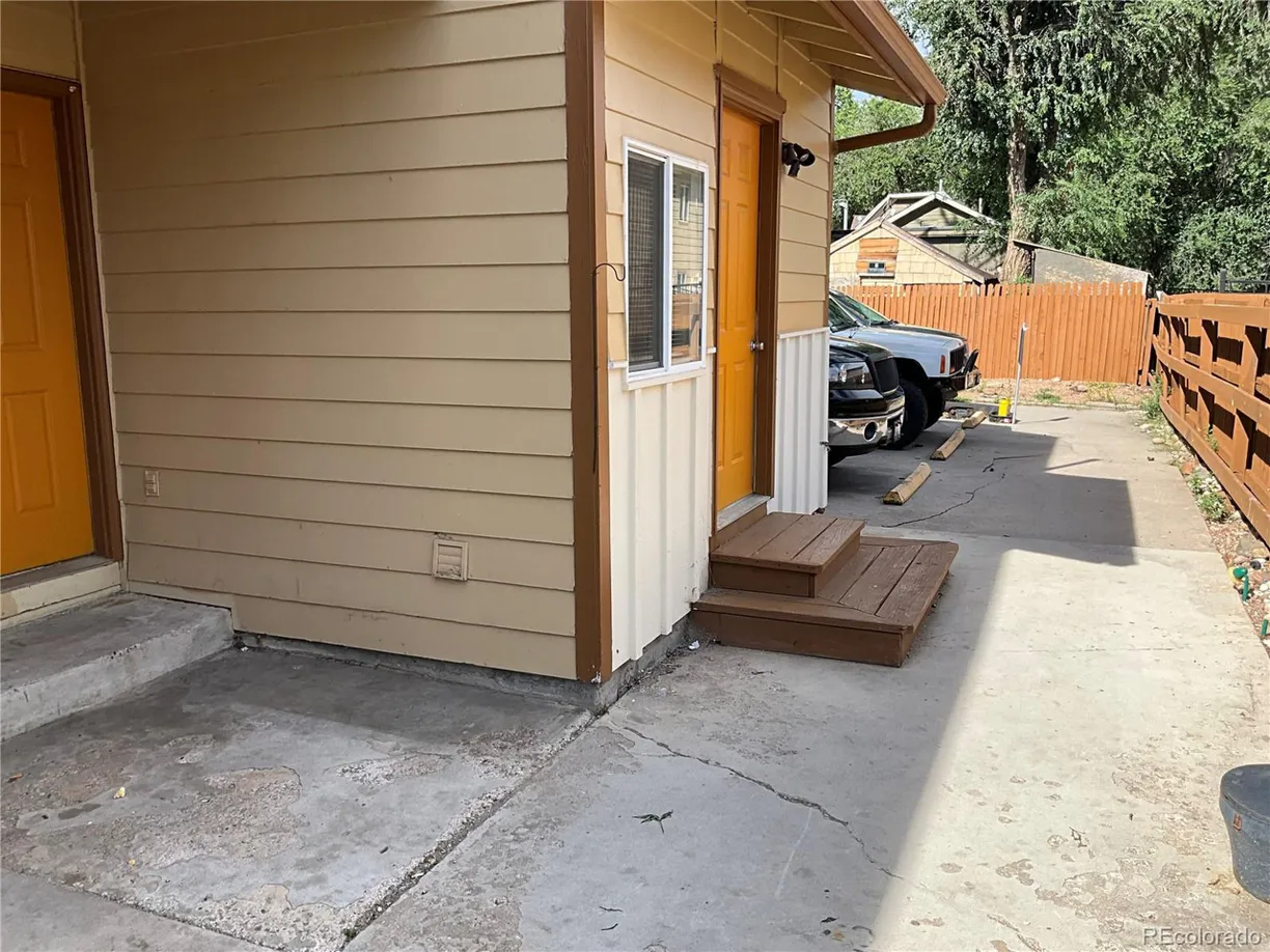 Denver Real Estate | View Hills Rd | Listing