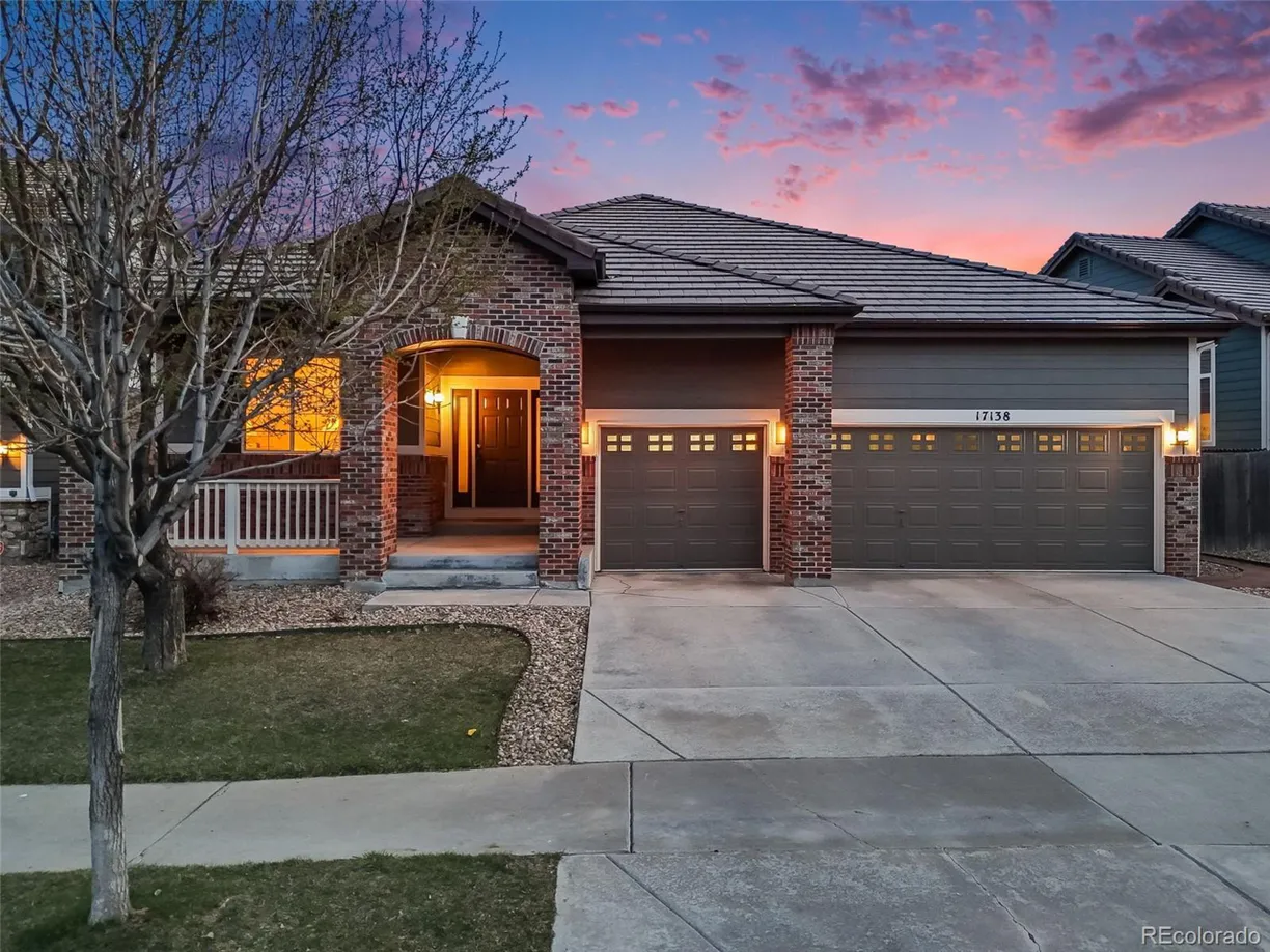 Denver Real Estate | View Moorside Dr | 3 Beds, 3 Baths