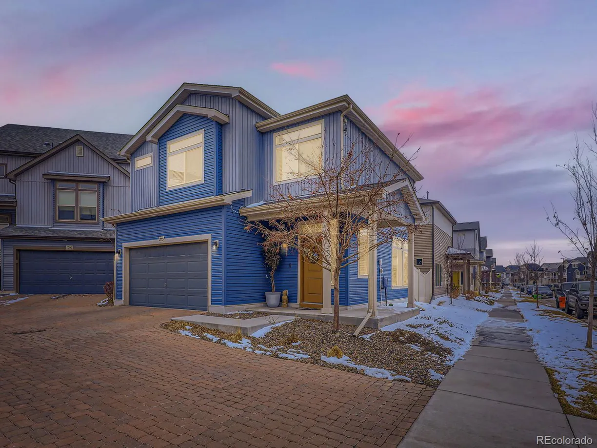 Denver Real Estate | View  | 3 Beds, 2 Baths