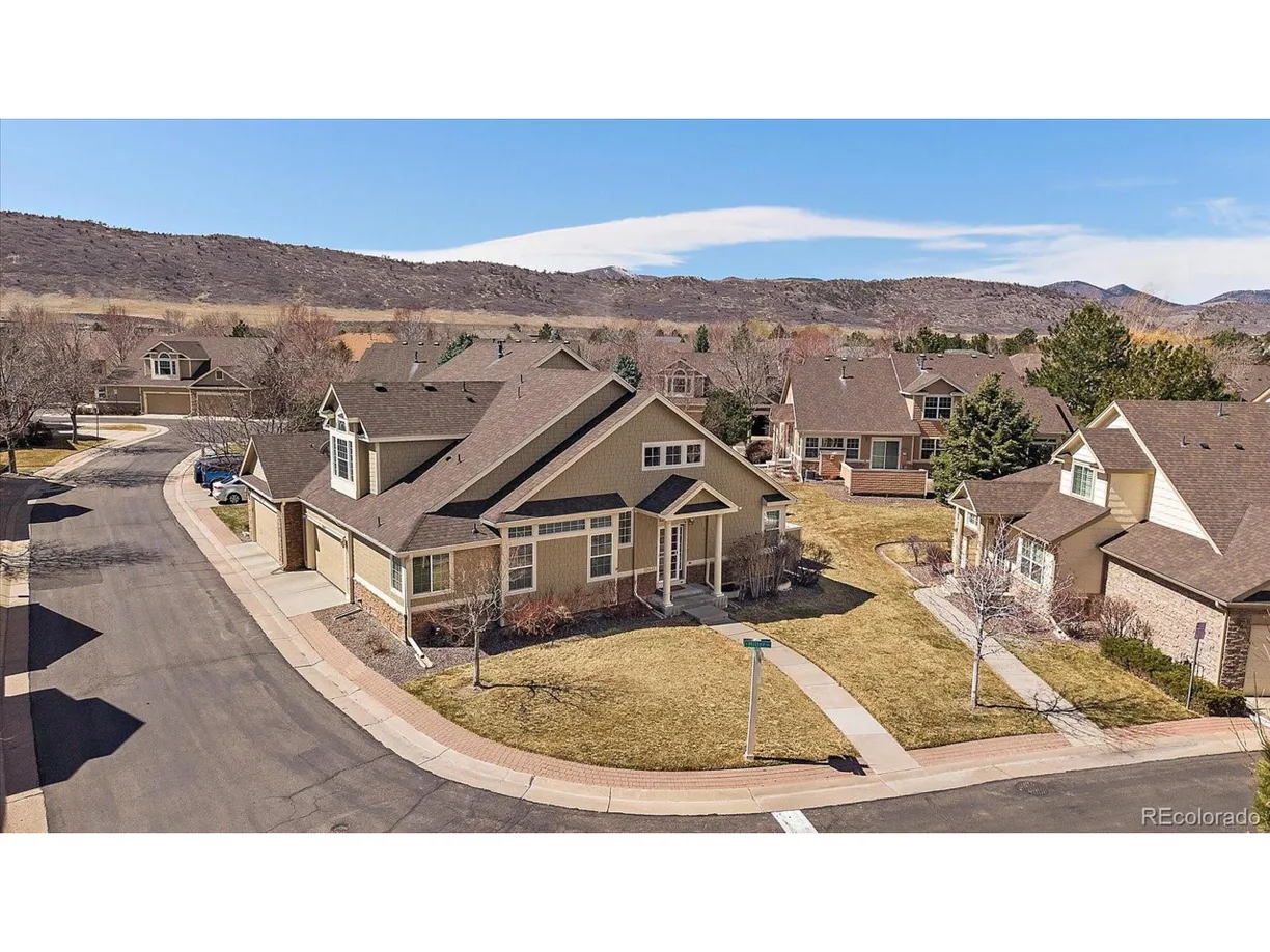 Denver Real Estate | View Remington Dr | 3 Beds, 3 Baths