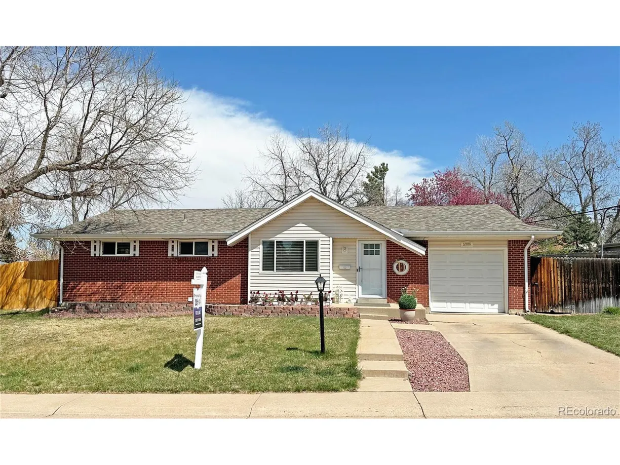Denver Real Estate | View Cook St | 4 Beds, 2 Baths