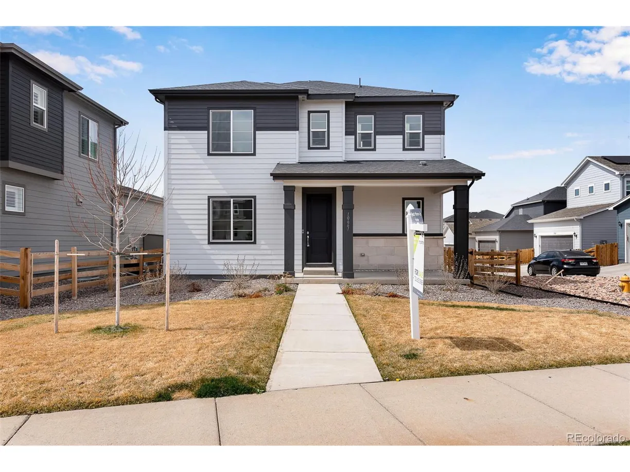 Denver Real Estate | View Reunion Pkwy | Listing