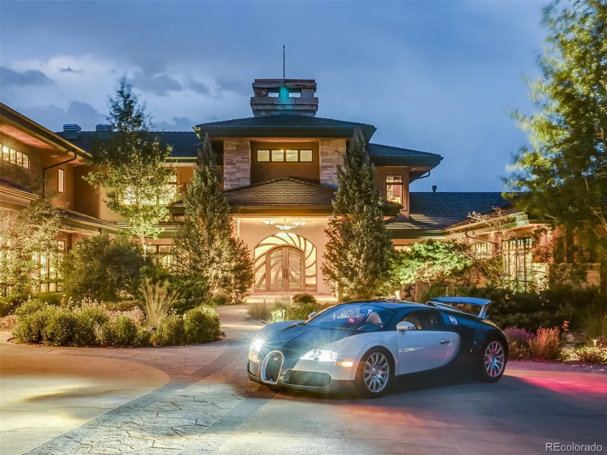 Denver Real Estate | View Chris Dr | Listing