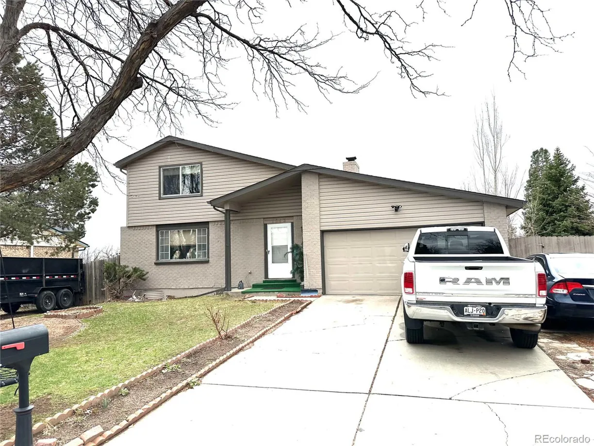 Denver Real Estate | View  | 7 Beds, 3 Baths