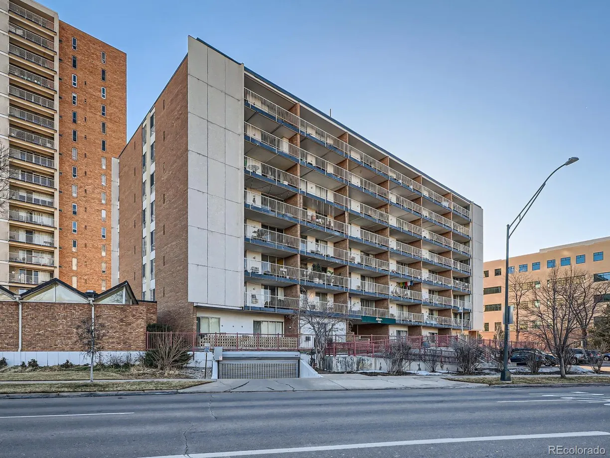 Denver Real Estate | View Hale Pkwy, 206N | 1 Bed, 1 Bath