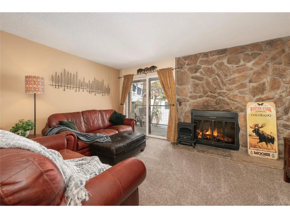 Denver Real Estate | View  | 2 Beds, 2 Baths