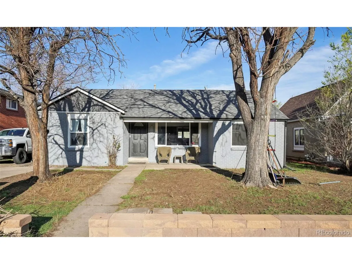Denver Real Estate | View Billings St | 3 Beds, 2 Baths