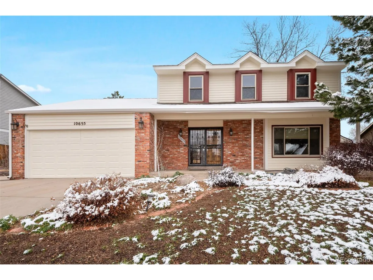 Denver Real Estate | View Glasgow Ave | 4 Beds, 3 Baths