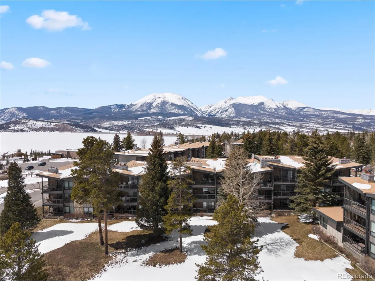 Denver Real Estate | View  | 2 Beds, 2 Baths