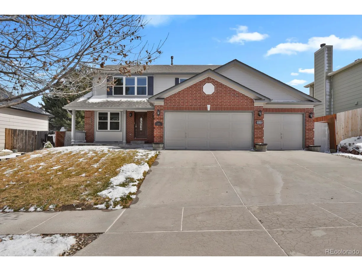 Denver Real Estate | View Flying Horse Rd | 5 Beds, 3 Baths