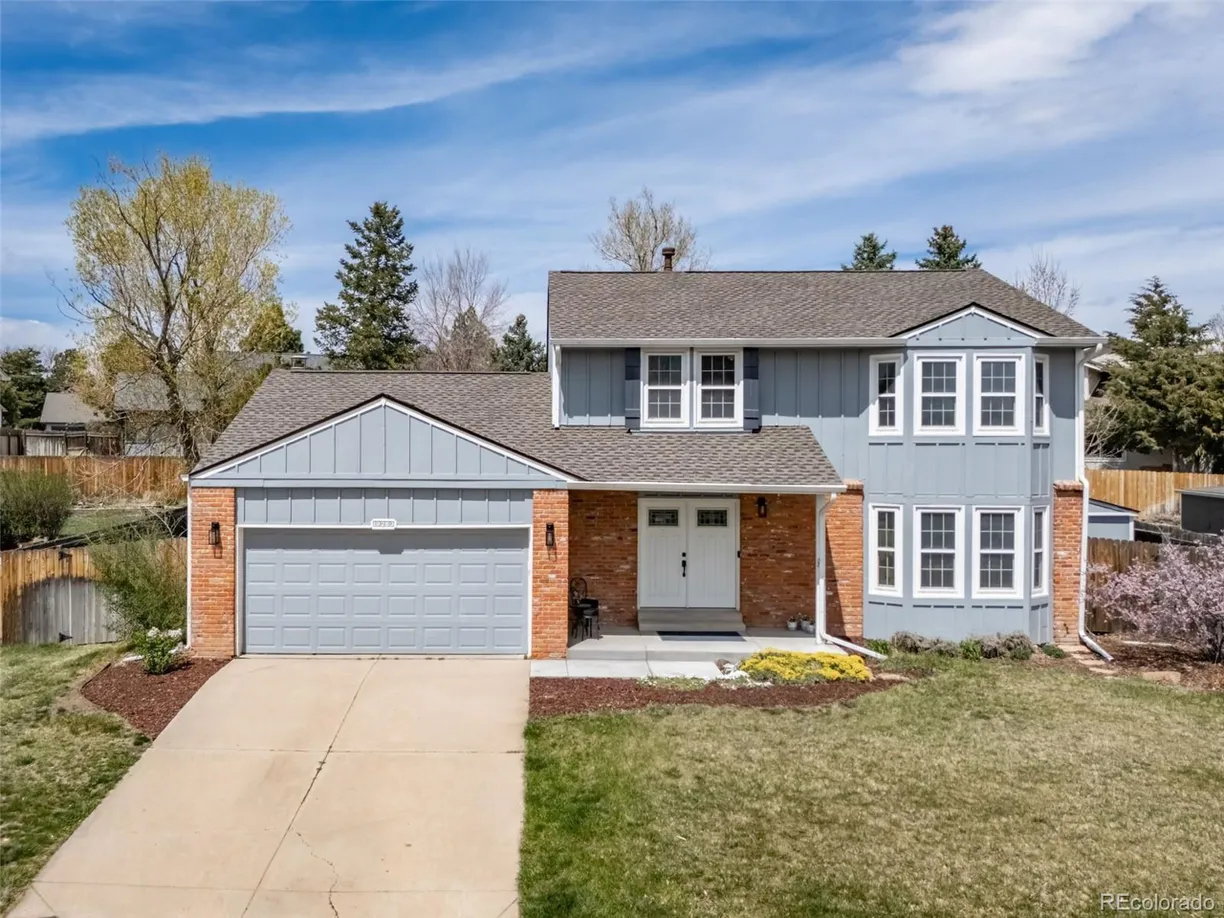 Denver Real Estate | View Berry Dr | 3 Beds, 2 Baths