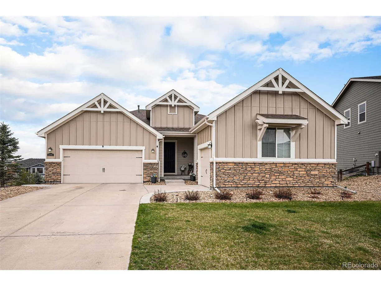 Denver Real Estate | View Glen Abbey Dr | 4 Beds, 2 Baths