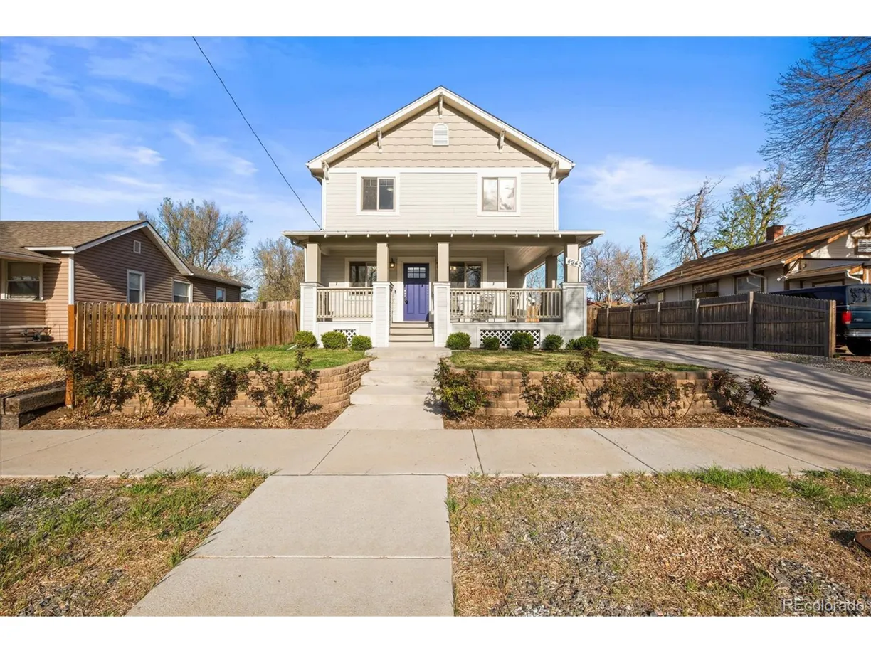 Denver Real Estate | View  | 5 Beds, 3 Baths