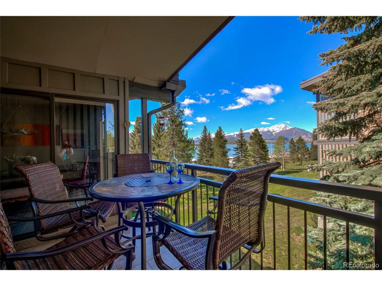 Denver Real Estate | View  | 2 Beds, 2 Baths