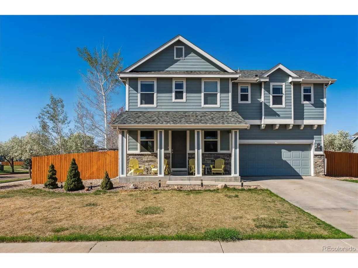 Denver Real Estate | View Stonehaven St | 3 Beds, 2 Baths