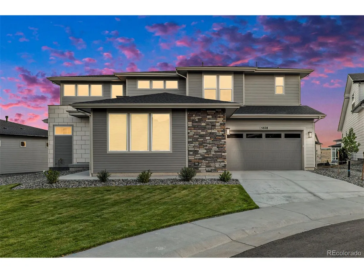 Denver Real Estate | View Tesoro Pt | 4 Beds, 3 Baths