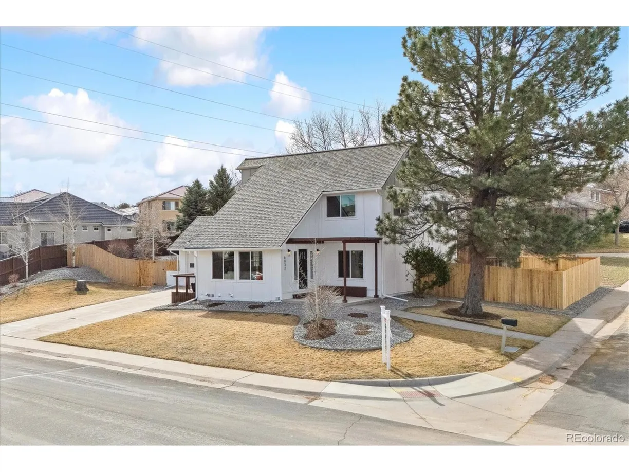 Denver Real Estate | View Newport St | 5 Beds, 3 Baths