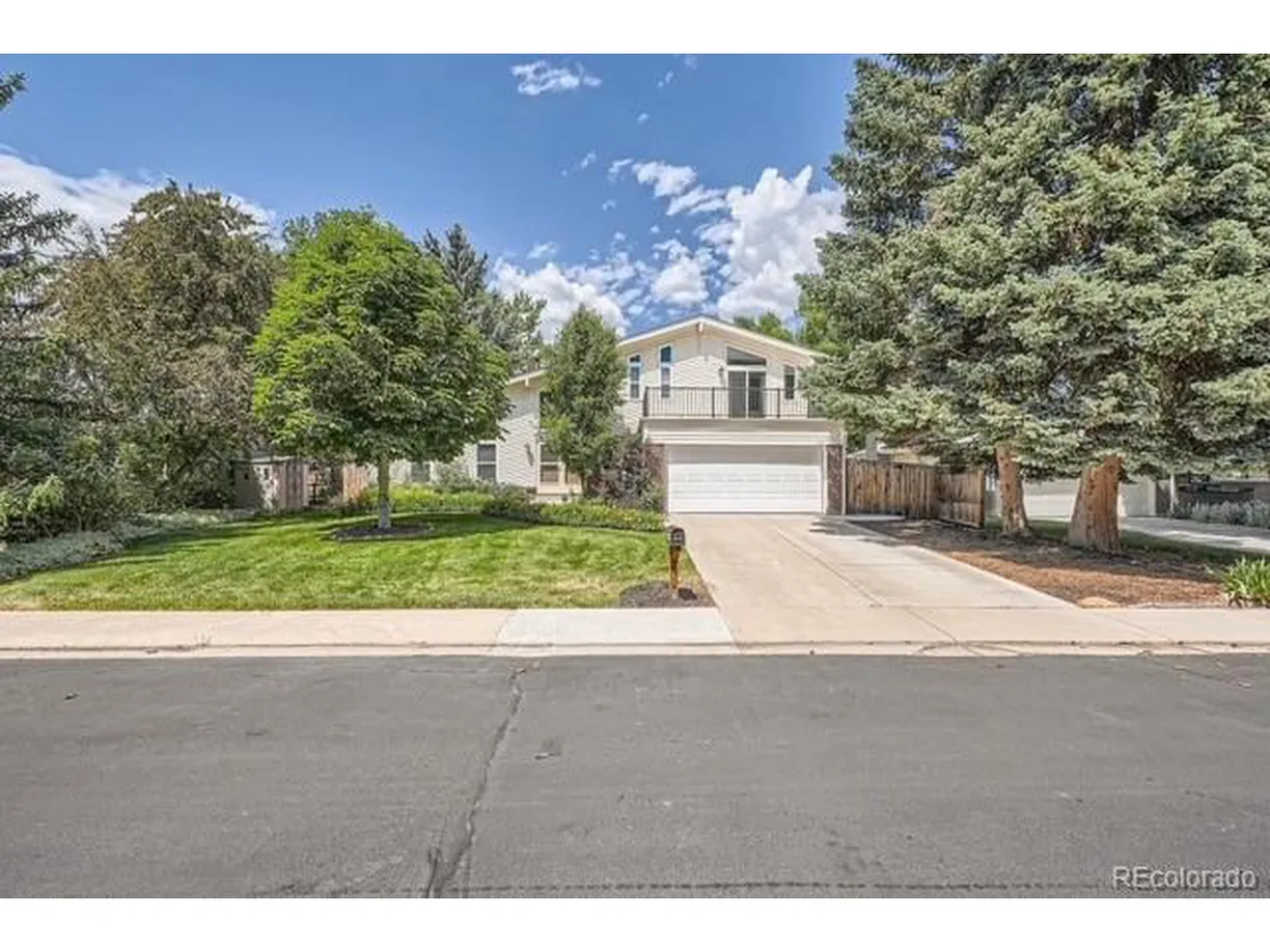 Denver Real Estate | View Holland Ct | 4 Beds, 2 Baths