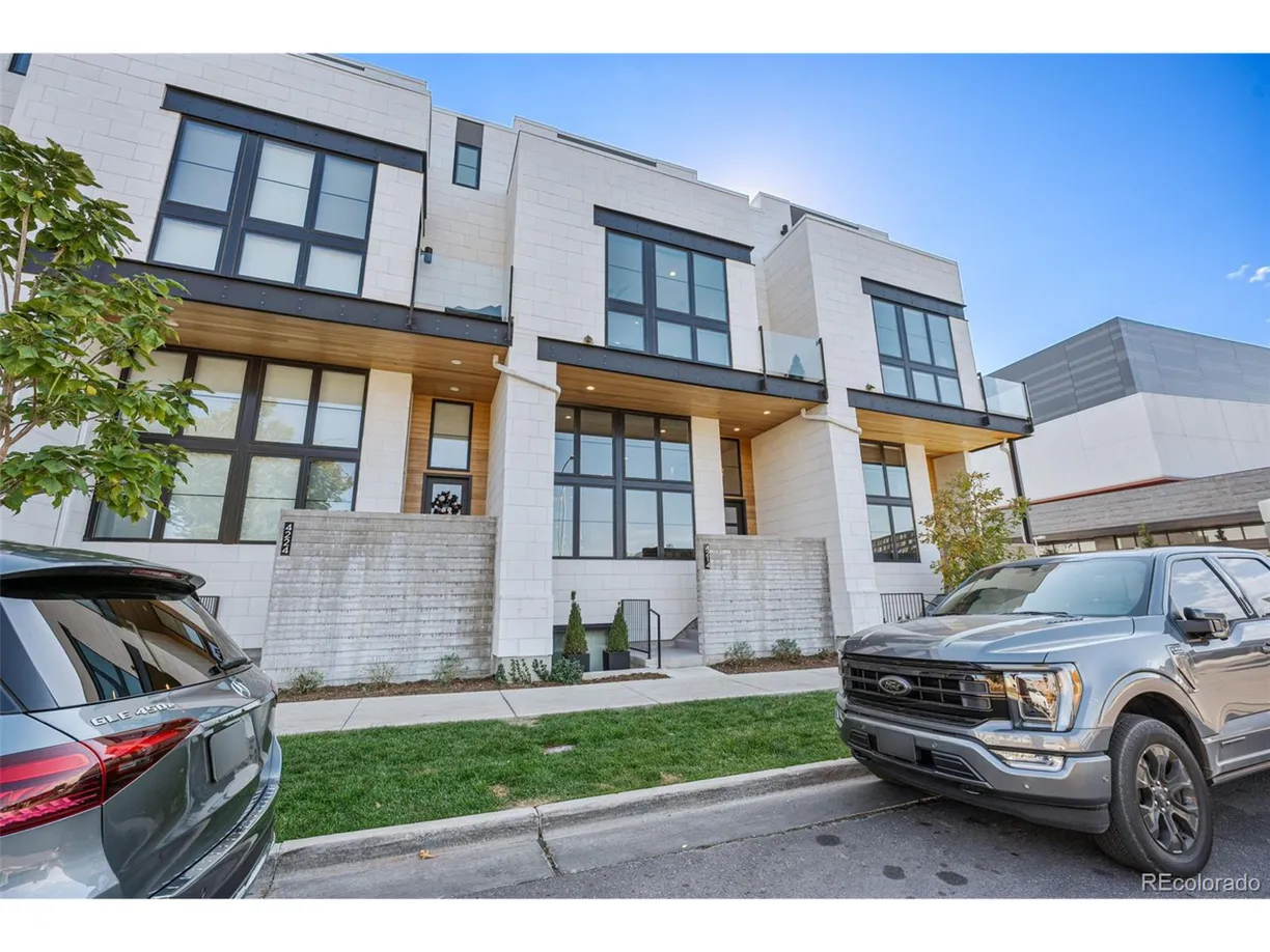 Denver Real Estate | View  | 3 Beds, 3 Baths