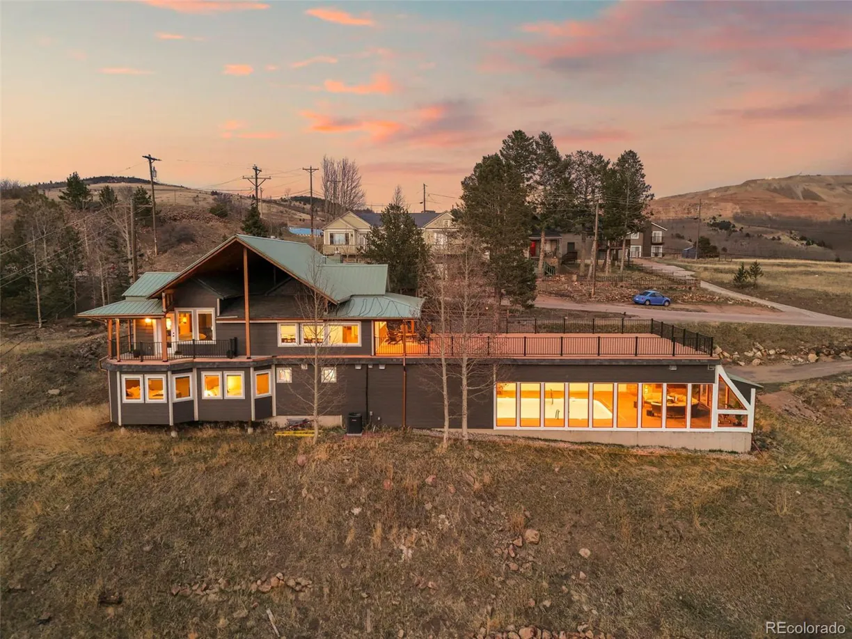 Denver Real Estate | View Hayden St | 6 Beds, 5 Baths