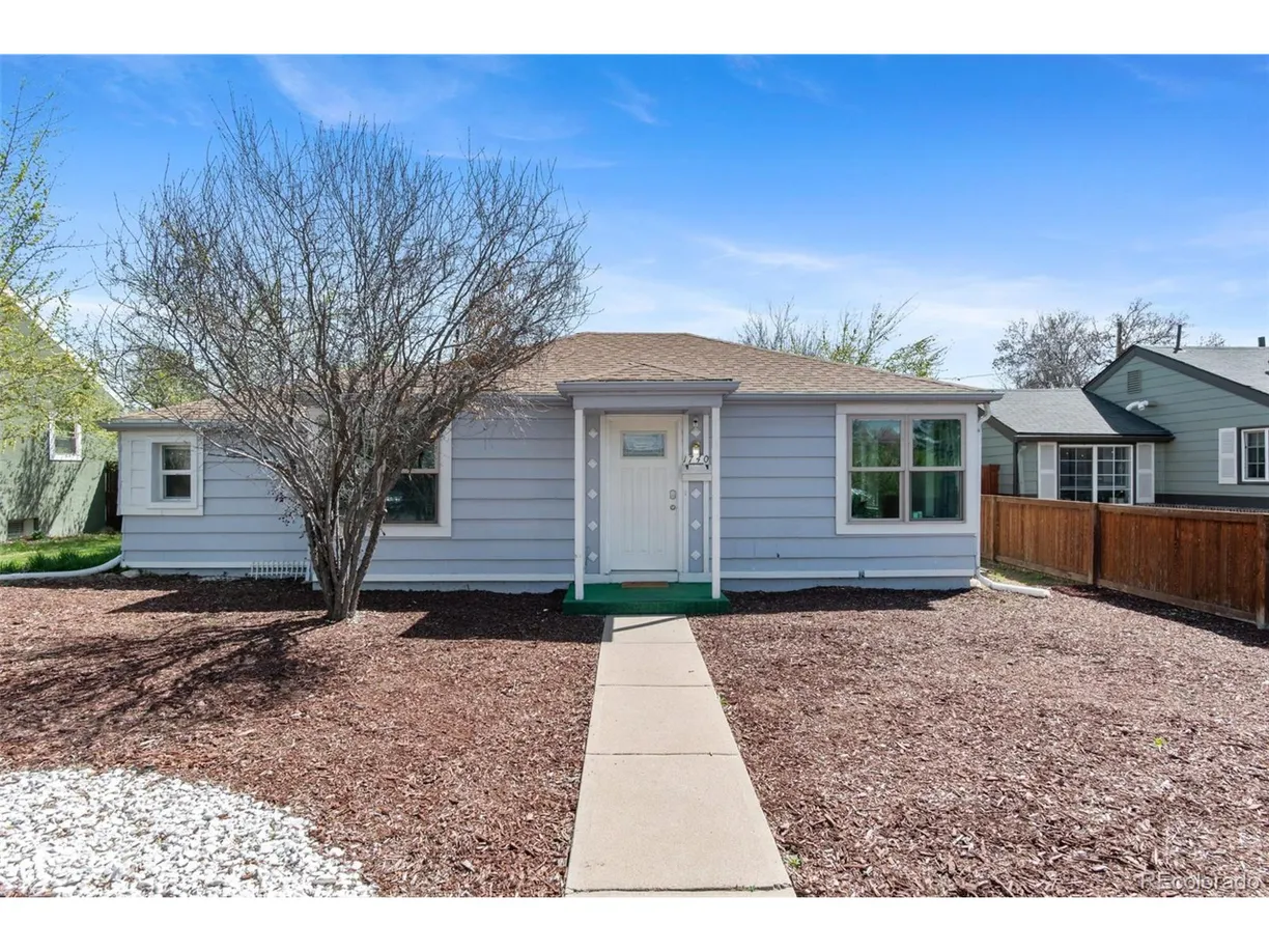 Denver Real Estate | View Trenton St | 3 Beds, 2 Baths