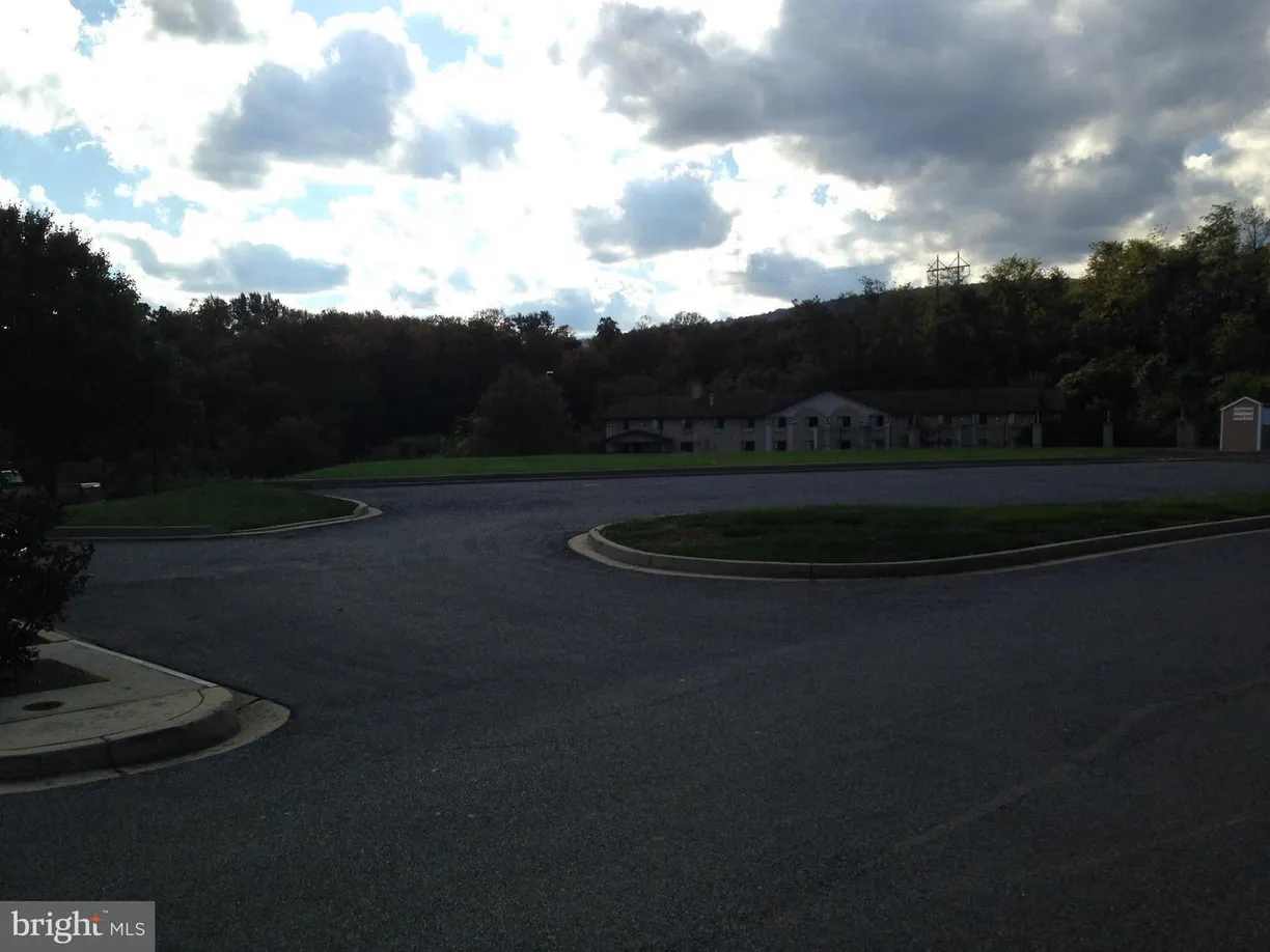 Washington Metro Area Real Estate | View 229 Tippin Dr, land Lease