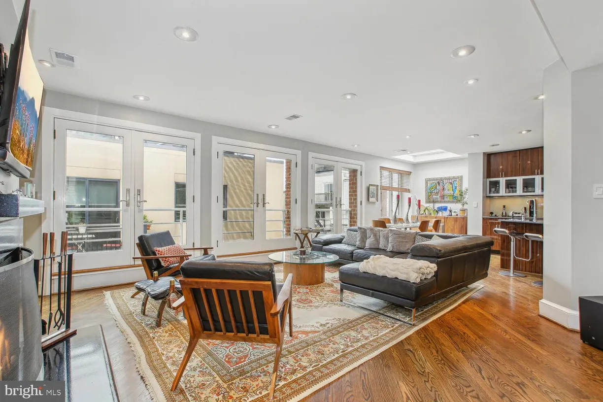 Washington Metro Area Real Estate | View 2370 Champlain St Nw, 34 | 3 Beds, 2 Baths