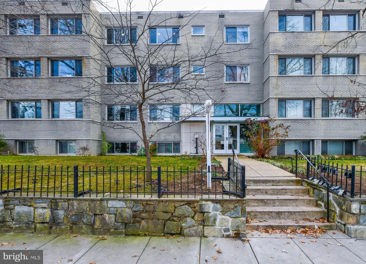 Washington Metro Area Real Estate | View 804 Taylor St Nw, 306 | 1 Bed, 1 Bath