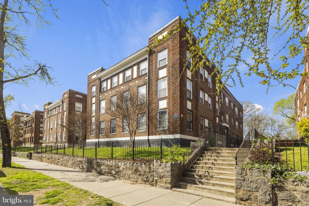 Washington Metro Area Real Estate | View 1441 Spring Rd Nw, 203 | 2 Beds, 1 Bath