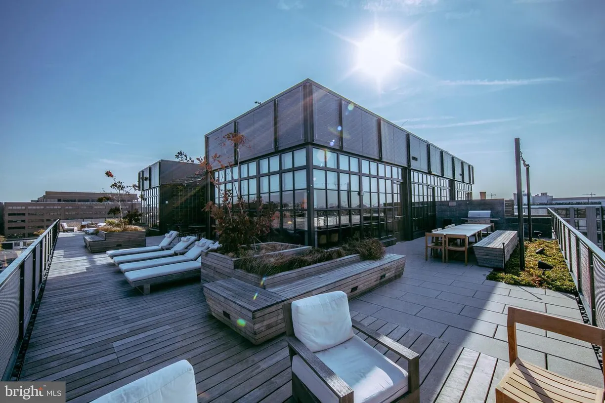 Washington Metro Area Real Estate | View 2030 8th St Nw, 306 | 1 Bed, 1 Bath
