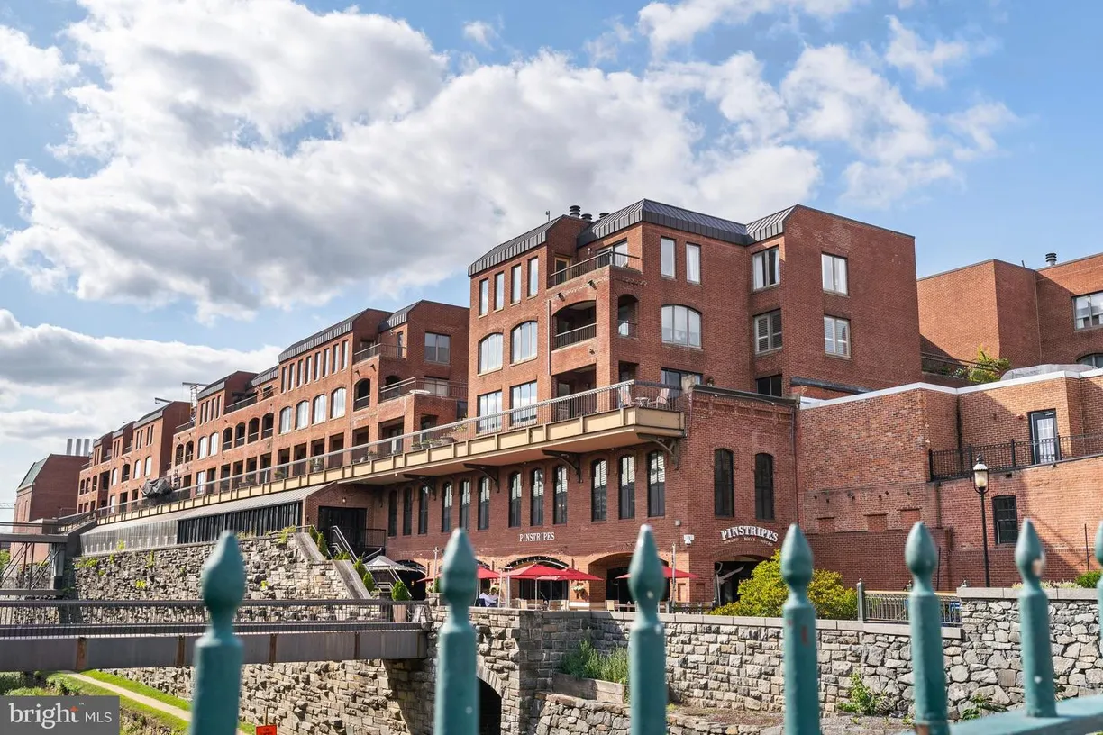 Washington Metro Area Real Estate | View 1080 Wisconsin Ave Nw, 3007 | 1 Bed, 1 Bath