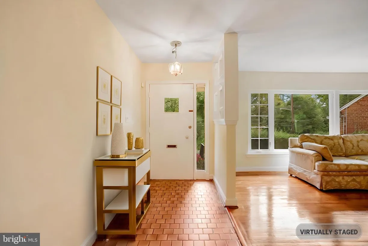 Washington Metro Area Real Estate | View 8112 W Beach Dr Nw | Listing
