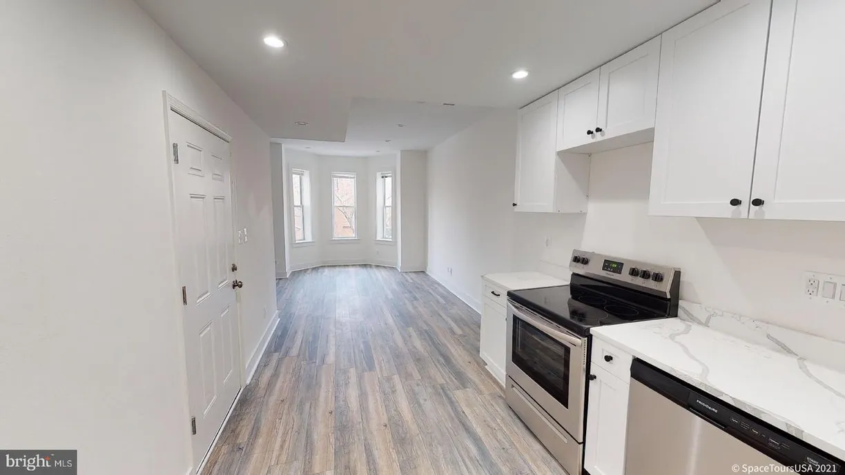 Washington Metro Area Real Estate | View 1452 Fairmont St Nw, b | 2 Beds