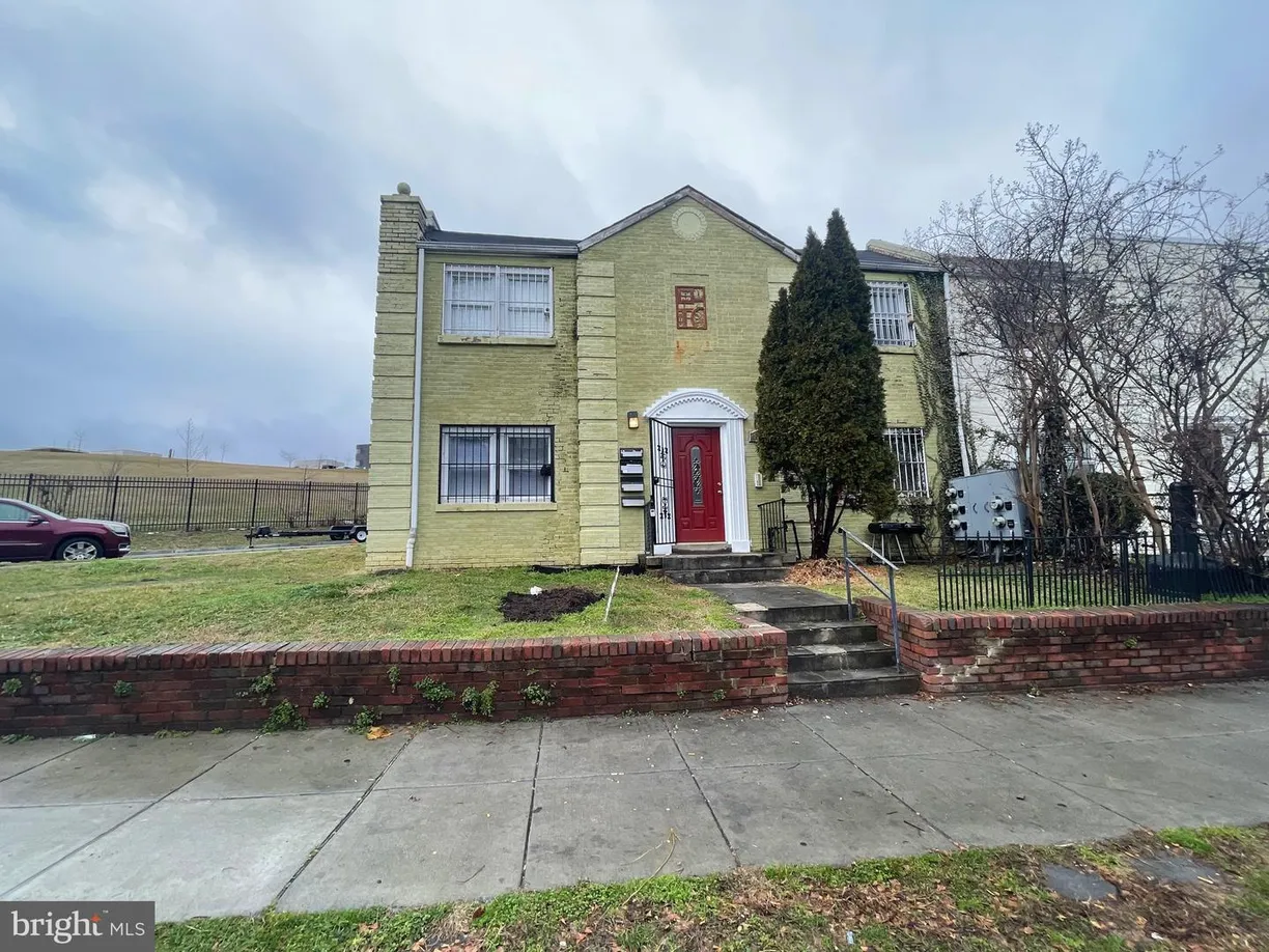 Washington Metro Area Real Estate | View 1700 Capitol Ave Ne, 2 | 2 Beds