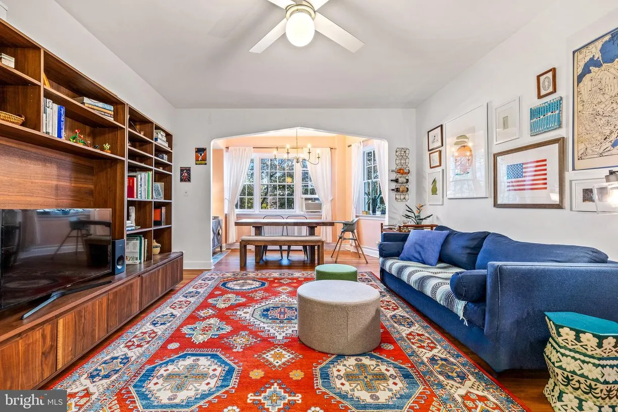 Washington Metro Area Real Estate | View 2737 Devonshire Pl Nw, 205 | 2 Beds, 1 Bath
