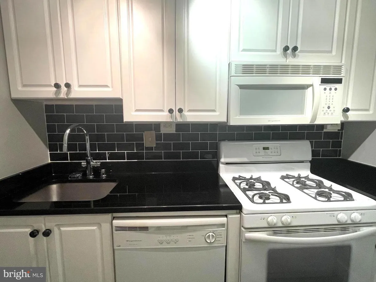 Washington Metro Area Real Estate | View 3100 Wisconsin Ave Nw, 303 | Listing